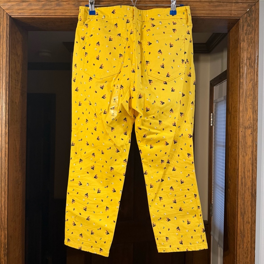 Charter Club Floret Denim Bristol Capri Pants - Picture 3 of 11